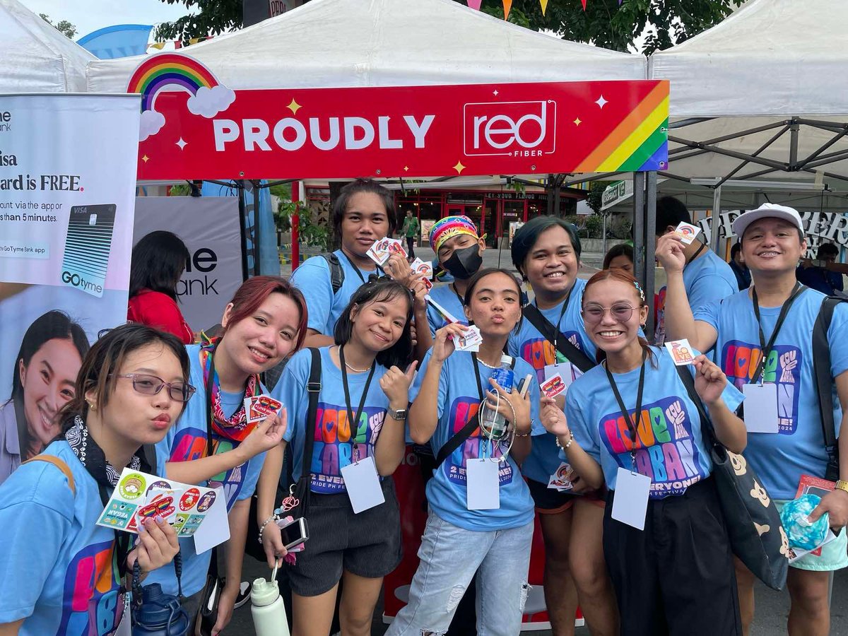 RED Fiber, one of the key sponsors of the ‘’LoveLaban2Everyone’ held at the Quezon Memorial Circle in Quezon City, showed their support for the LGBTQIA community.